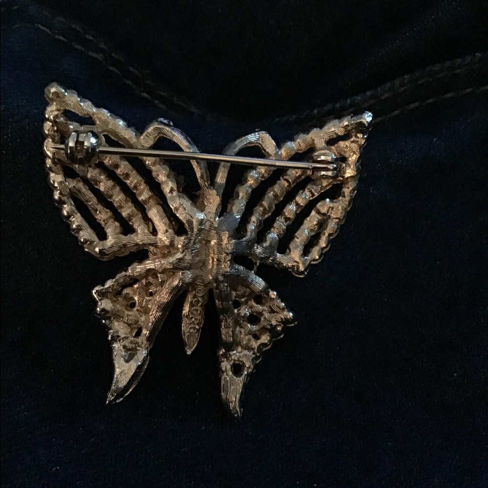 Butterfly Pin/Brooch - Picture 3 of 5